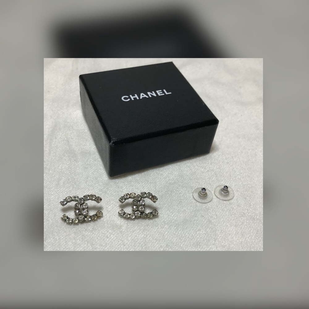 Chanel XL CC Crystal earrings Super Rare RETIRED